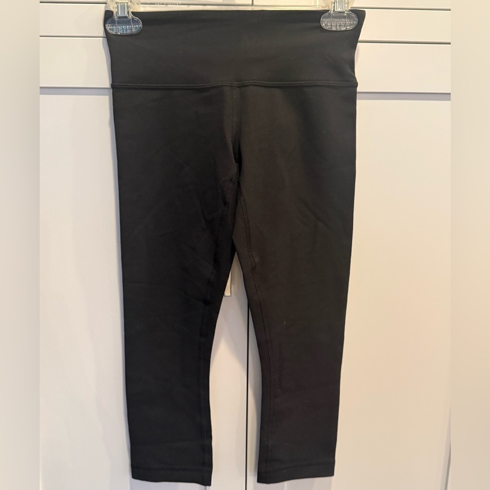 Lululemon cropped Wunder Under Sz 2, approx 19” inseam